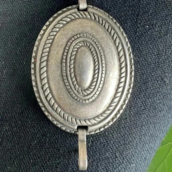 Escada Women’s Concho ChainLink Vintage Designer Made in Spain Silver Tone Belt - Picture 10 of 15